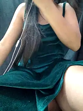Snapshot of Roshni_98 chatting on April 2026 05:14:02 AM Roshni 98 online show from April 2026 05:14:02 AM