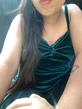 Snapshot of Roshni_98 chatting on June 2026 02:30:01 PM Roshni 98 online show from June 2026 02:30:01 PM