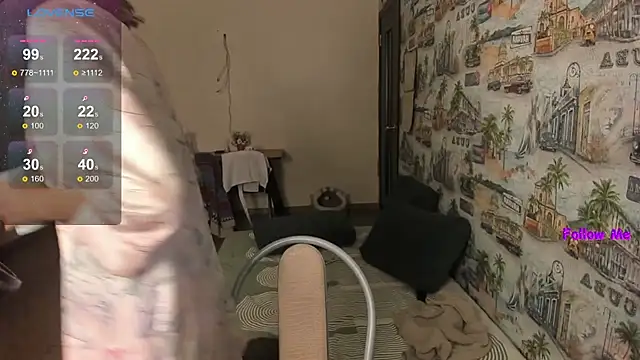 Snapshot of LeyylaStoone chatting on December 2025 04:25:01 PM LeyylaStoone online show from December 2025 04:25:01 PM