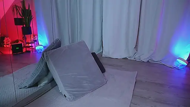 Snapshot of hotmilfbitch chatting on March 2025 11:05:01 PM hotmilfbitch online show from March 2025 11:05:01 PM