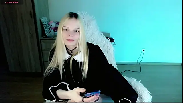 Emily Nyaffee online show from February 2025 11:36:01 PM