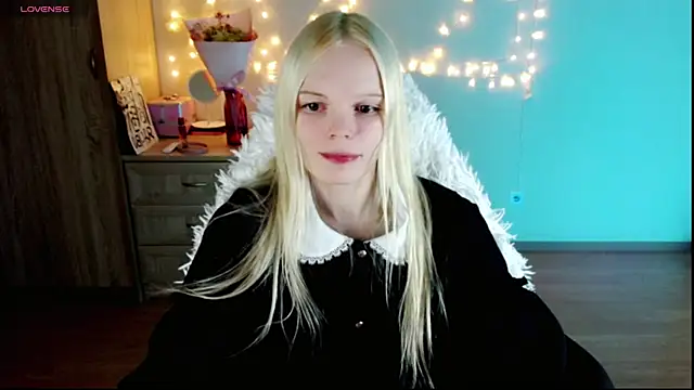 Emily Nyaffee online show from March 2025 08:21:02 PM