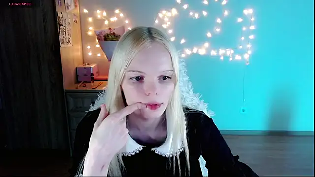 Emily Nyaffee online show from March 2025 06:33:02 PM