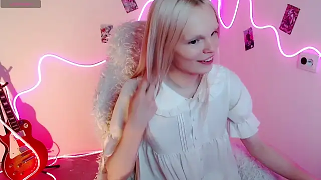 Emily Nyaffee online show from September 2025 05:24:02 PM