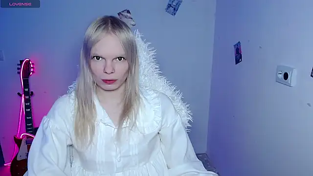 Emily Nyaffee online show from February 2026 06:45:01 PM