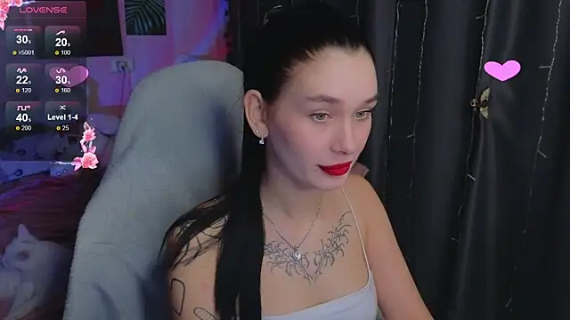 Amanda Tender online show from November 2025 10:14:01 PM