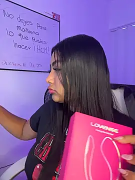 Snapshot of NatashaBrown12 chatting on November 2025 01:00:01 PM NatashaBrown12 online show from November 2025 01:00:01 PM