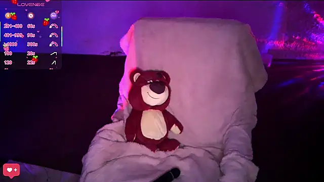 PetiteAngel666 online show from December 2025 08:37:02 PM