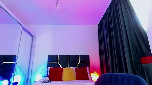 AllisonSweets online show from April 2026 12:45:02 PM