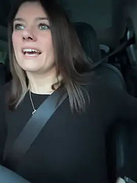 LadyLena1 online show from December 2024 04:08:02 PM