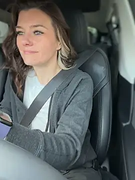 LadyLena1 online show from October 2025 06:07:02 PM