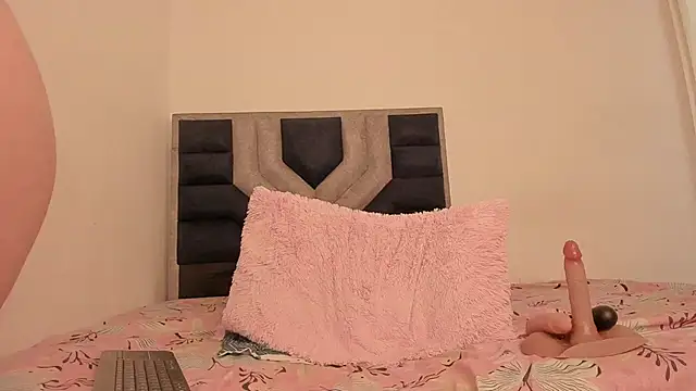 Snapshot of TiiffanyEvans1 chatting on February 2026 04:27:02 PM TiiffanyEvans1 online show from February 2026 04:27:02 PM