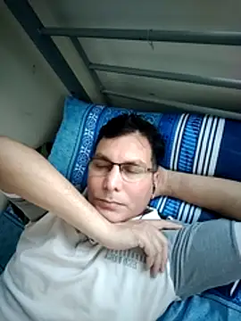 ZIMMY25 online show from May 2026 02:33:02 PM