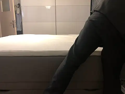 croatiahairy online show from February 2025 04:33:01 PM