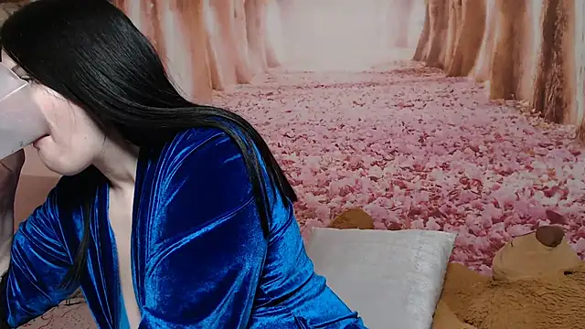 Annatrybebetter online show from January 2026 11:42:02 PM