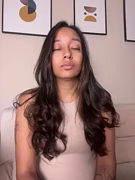 Snapshot of DianaHopson chatting on July 2026 10:33:01 AM DianaHopson online show from July 2026 10:33:01 AM