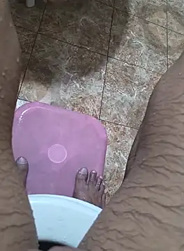 Snapshot of surfer_fun29 chatting on October 2025 04:24:01 AM surfer fun29 online show from October 2025 04:24:01 AM