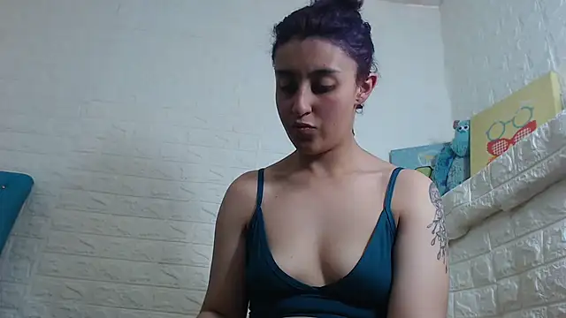 AngelaLinaresx69 online show from November 2025 07:15:01 PM