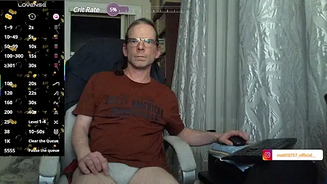 Snapshot of living_manors_2 chatting on February 2025 10:31:02 PM living manors 2 online show from February 2025 10:31:02 PM