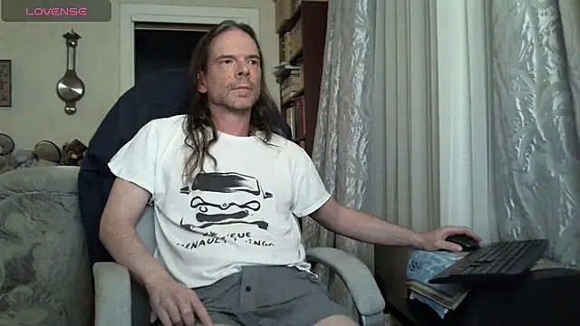 Snapshot of living_manors_2 chatting on March 2025 09:15:01 PM living manors 2 online show from March 2025 09:15:01 PM