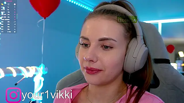 Snapshot of Vikki_Cheese chatting on February 2025 04:39:02 AM Vikki Cheese online show from February 2025 04:39:02 AM