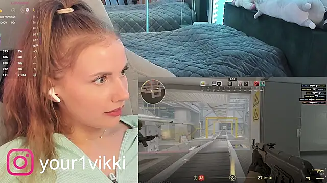 Snapshot of Vikki_Cheese chatting on March 2025 01:35:02 AM Vikki Cheese online show from March 2025 01:35:02 AM