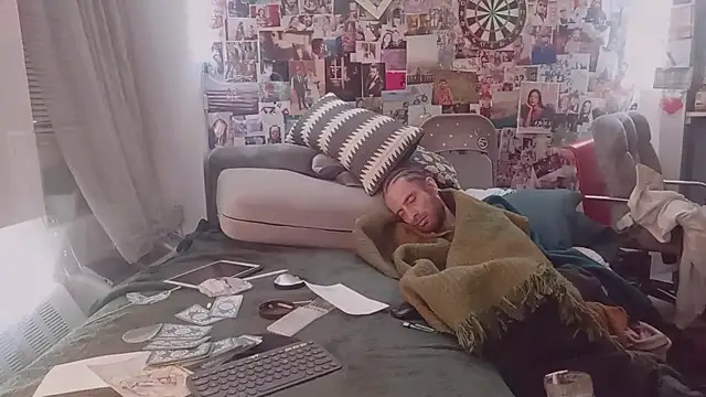 Snapshot of DownstairsSky chatting on March 2025 09:10:02 AM DownstairsSky online show from March 2025 09:10:02 AM