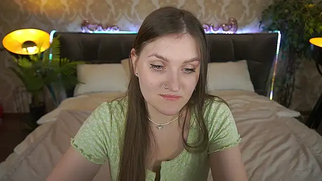 EmmyCharmm online show from February 2025 09:55:02 AM