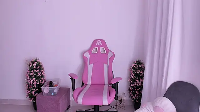 Snapshot of keissy_rincon_ chatting on November 2025 03:18:02 AM keissy rincon online show from November 2025 03:18:02 AM