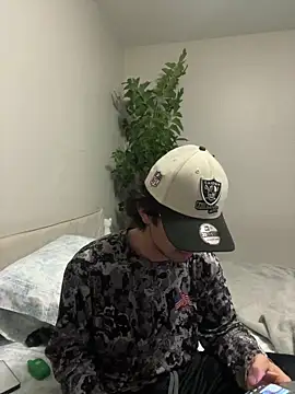 Snapshot of demonslayerr999 chatting on February 2025 04:20:01 AM demonslayerr999 online show from February 2025 04:20:01 AM