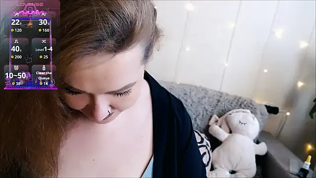 tia meow online show from March 2026 01:28:01 PM