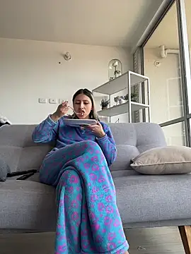 Ameellie online show from February 2026 05:08:01 PM