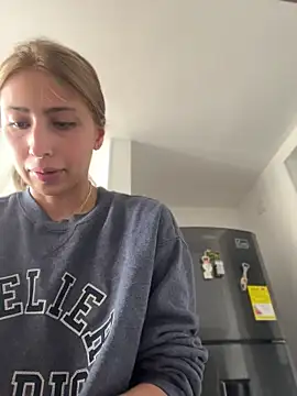 Ameellie online show from June 2026 03:55:02 PM
