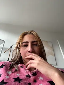 Ameellie online show from July 2026 02:01:02 PM