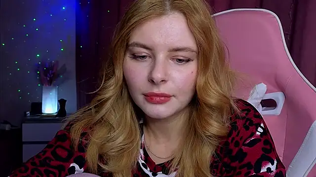 Snapshot of Day-off chatting on September 2025 09:14:02 AM Day-off online show from September 2025 09:14:02 AM