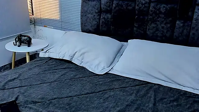 Zack Froone online show from December 2024 01:02:02 PM