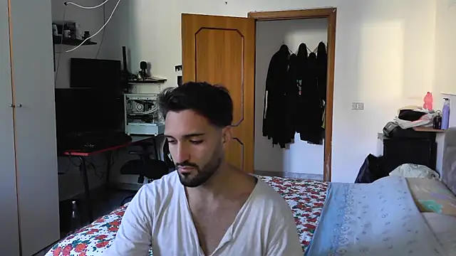 Alexox02 online show from October 2025 10:57:02 AM