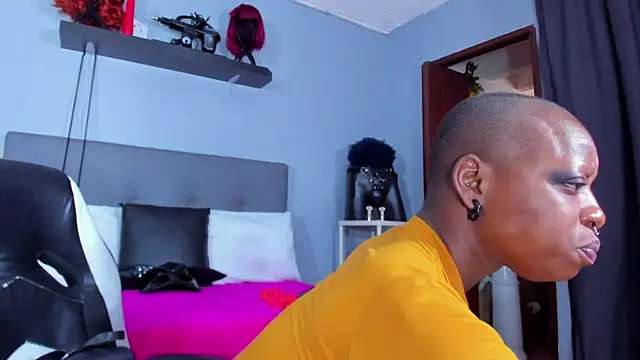 Coco Kiss online show from April 2026 07:21:02 PM