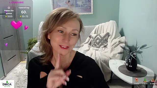 HornyMilf 777 online show from November 2025 05:50:01 AM