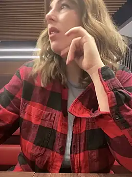 MommmyYummy online show from January 2025 01:16:02 PM