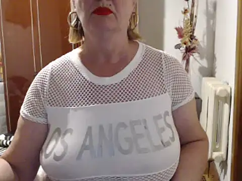 Snapshot of Secretfox chatting on September 2025 03:10:01 AM Secretfox online show from September 2025 03:10:01 AM