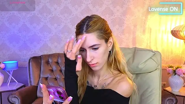 Snapshot of Sexy_Lava chatting on November 2025 06:37:02 AM Sexy Lava online show from November 2025 06:37:02 AM