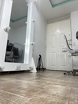 Snapshot of Lexa_queen chatting on December 2025 02:42:02 AM Lexa queen online show from December 2025 02:42:02 AM