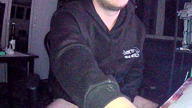 Longcock3345 online show from October 2025 05:24:02 PM