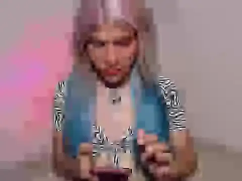 HugeDanex online show from November 2025 04:12:02 AM