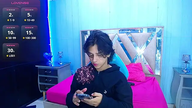 alex 477 online show from April 2026 11:30:02 AM