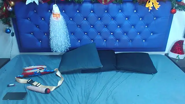 Snapshot of kiwii_nasty chatting on December 2024 04:36:02 AM kiwii nasty online show from December 2024 04:36:02 AM