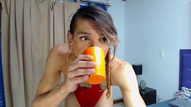 Snapshot of kiwii_nasty chatting on March 2025 12:47:01 AM kiwii nasty online show from March 2025 12:47:01 AM