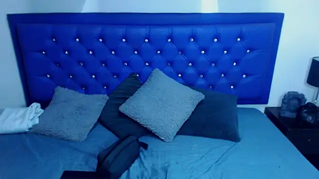 Snapshot of kiwii_nasty chatting on November 2025 08:20:01 PM kiwii nasty online show from November 2025 08:20:01 PM