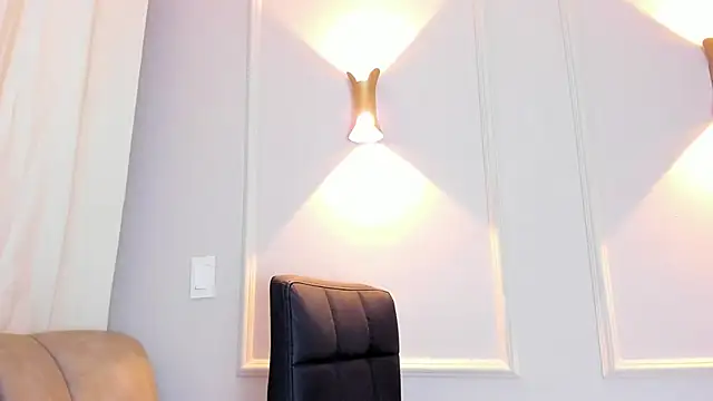 Lia walton online show from January 2025 05:48:01 PM